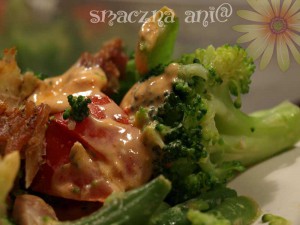 salatka-brokuly-kurczak4